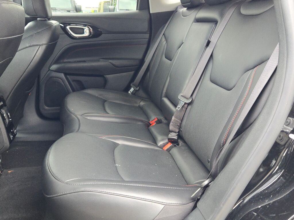 2022 Jeep Compass Trailhawk photo 16