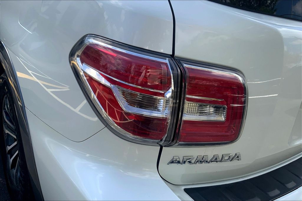2018 Nissan Armada SL photo 30