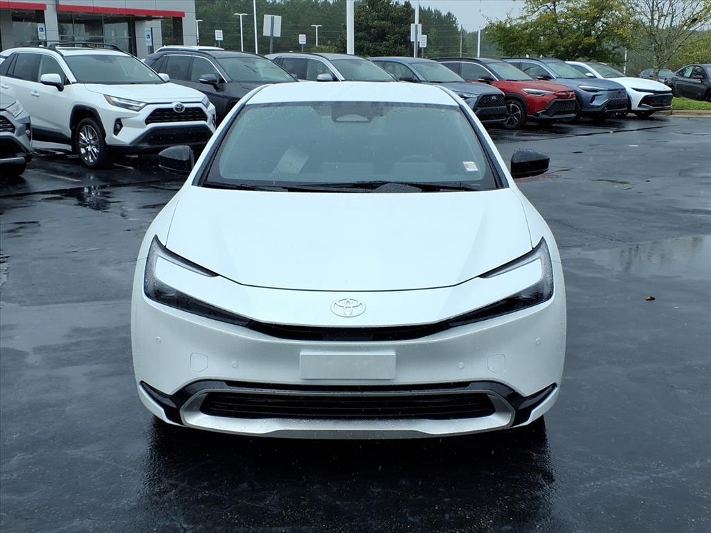 2026 Toyota Prius Plug-in Hybrid XSE photo 9