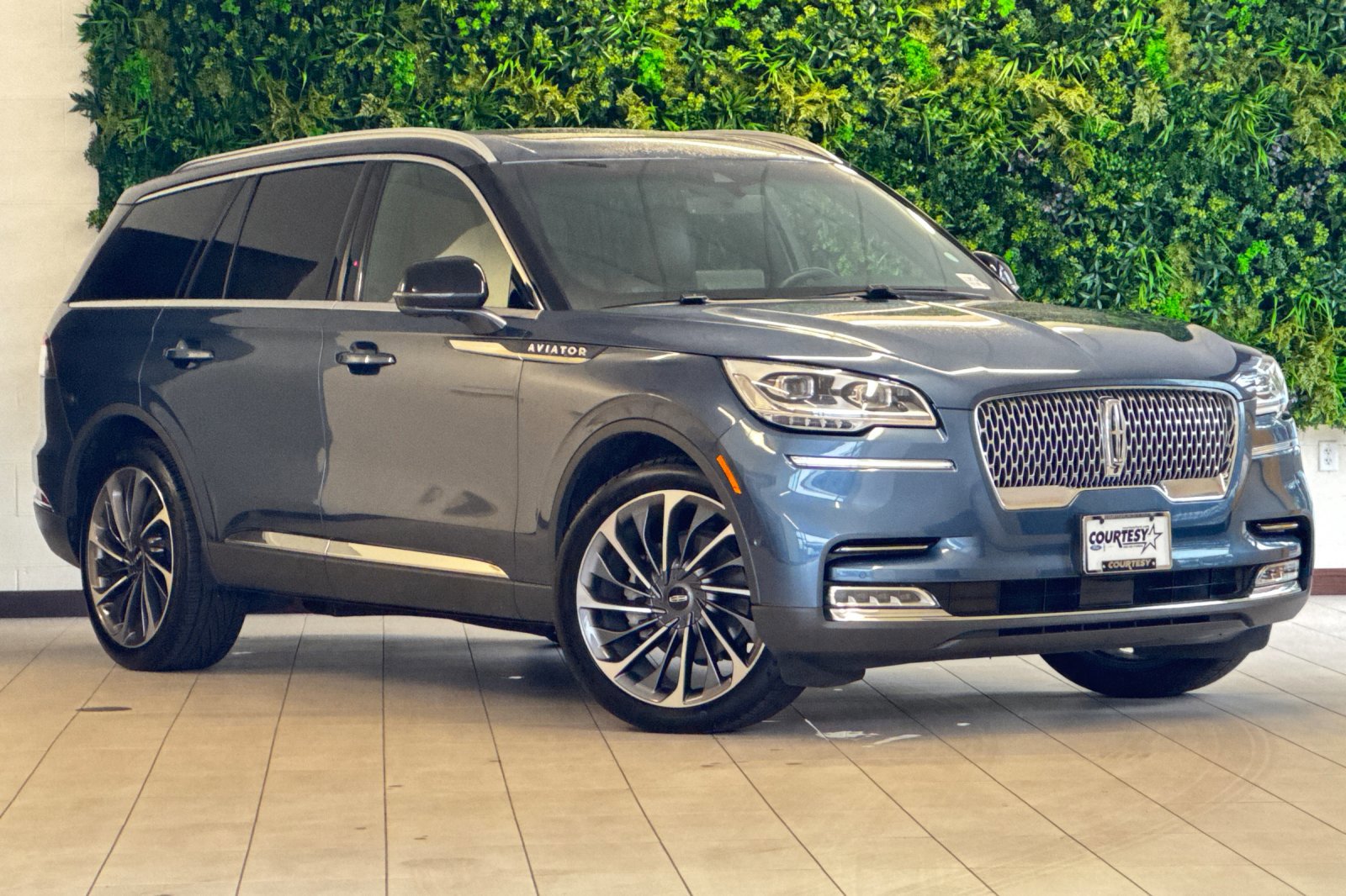 2020 Lincoln Aviator Reserve's photo