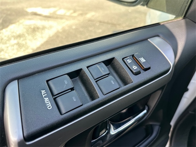 2024 Toyota 4Runner SR5 photo 14