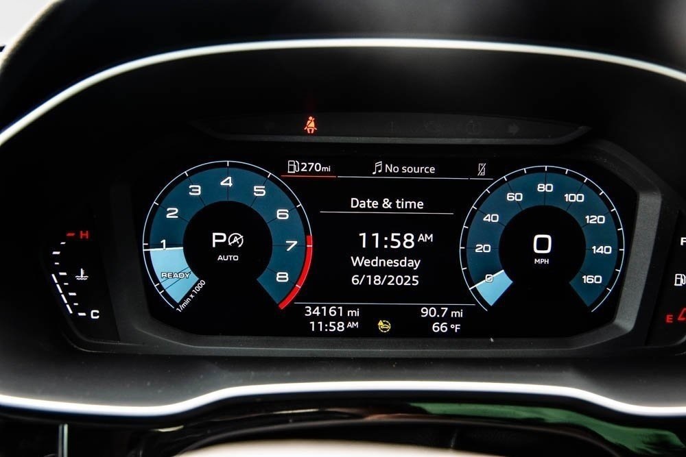 2024 Audi Q3 S line Premium photo 11