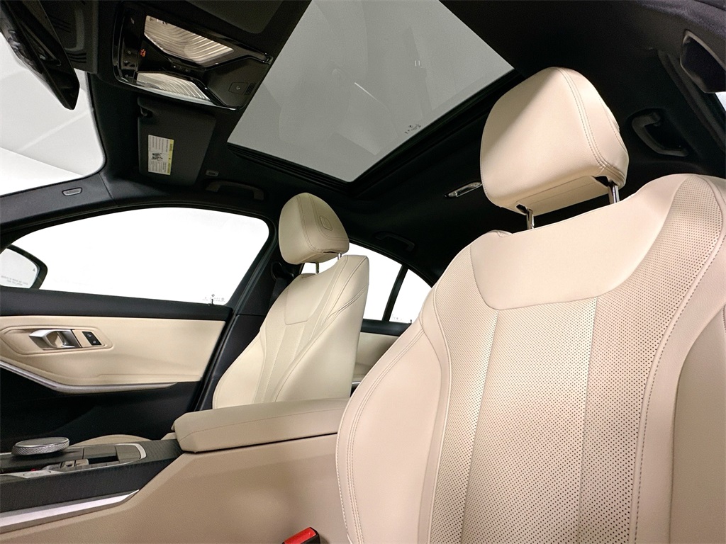 2025 Bmw 330i xDrive photo 16