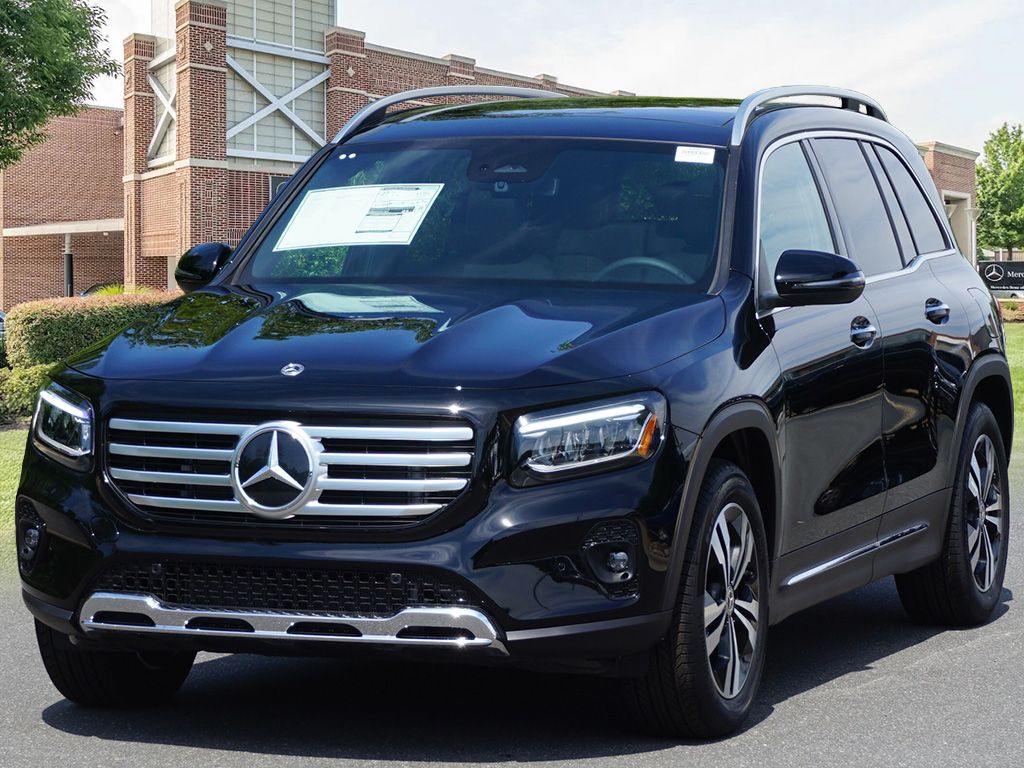 2025 Mercedes Benz GLB 250 4MATIC photo 4