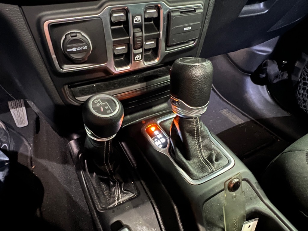 2023 Jeep Gladiator Overland photo 8