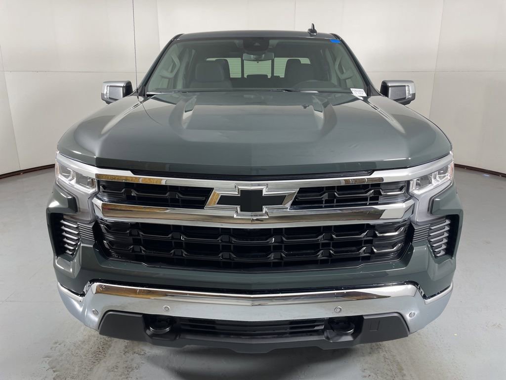 2026 Chevrolet Silverado 1500 LT photo 4