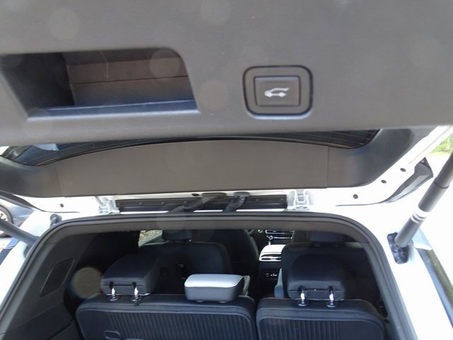 2024 Chevrolet Traverse Premier photo 11