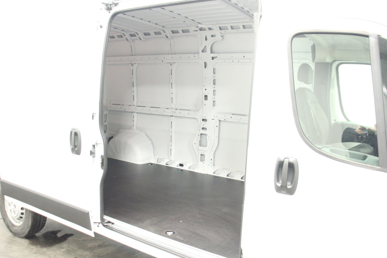 2025 Ram ProMaster 2500 photo 12