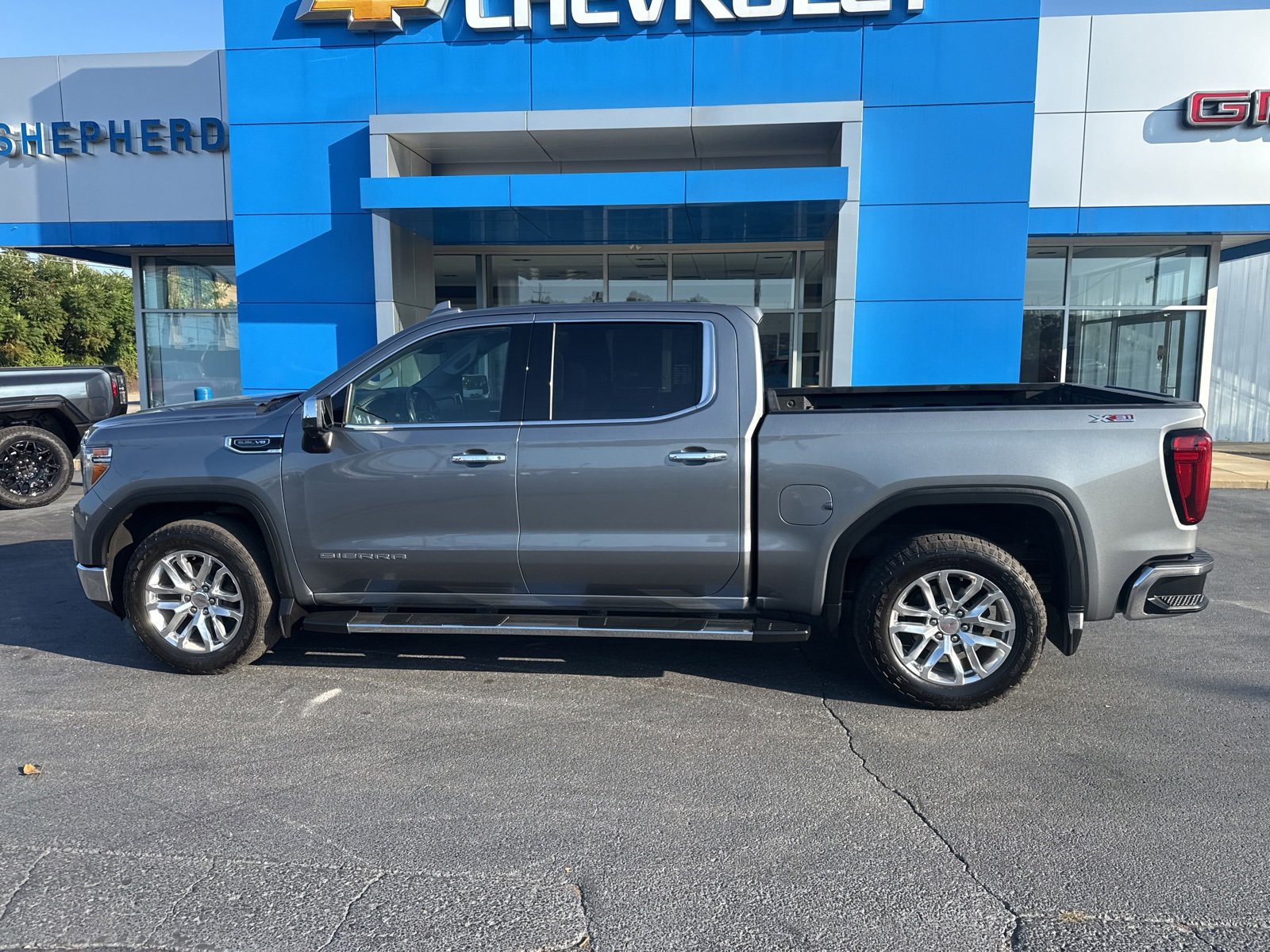 2021 Gmc Sierra 1500 SLT photo 5