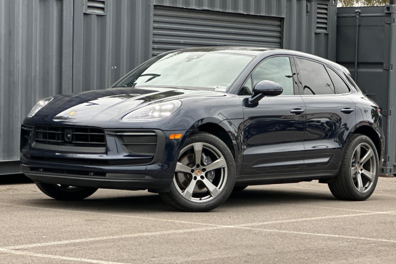 2023 Porsche Macan Base