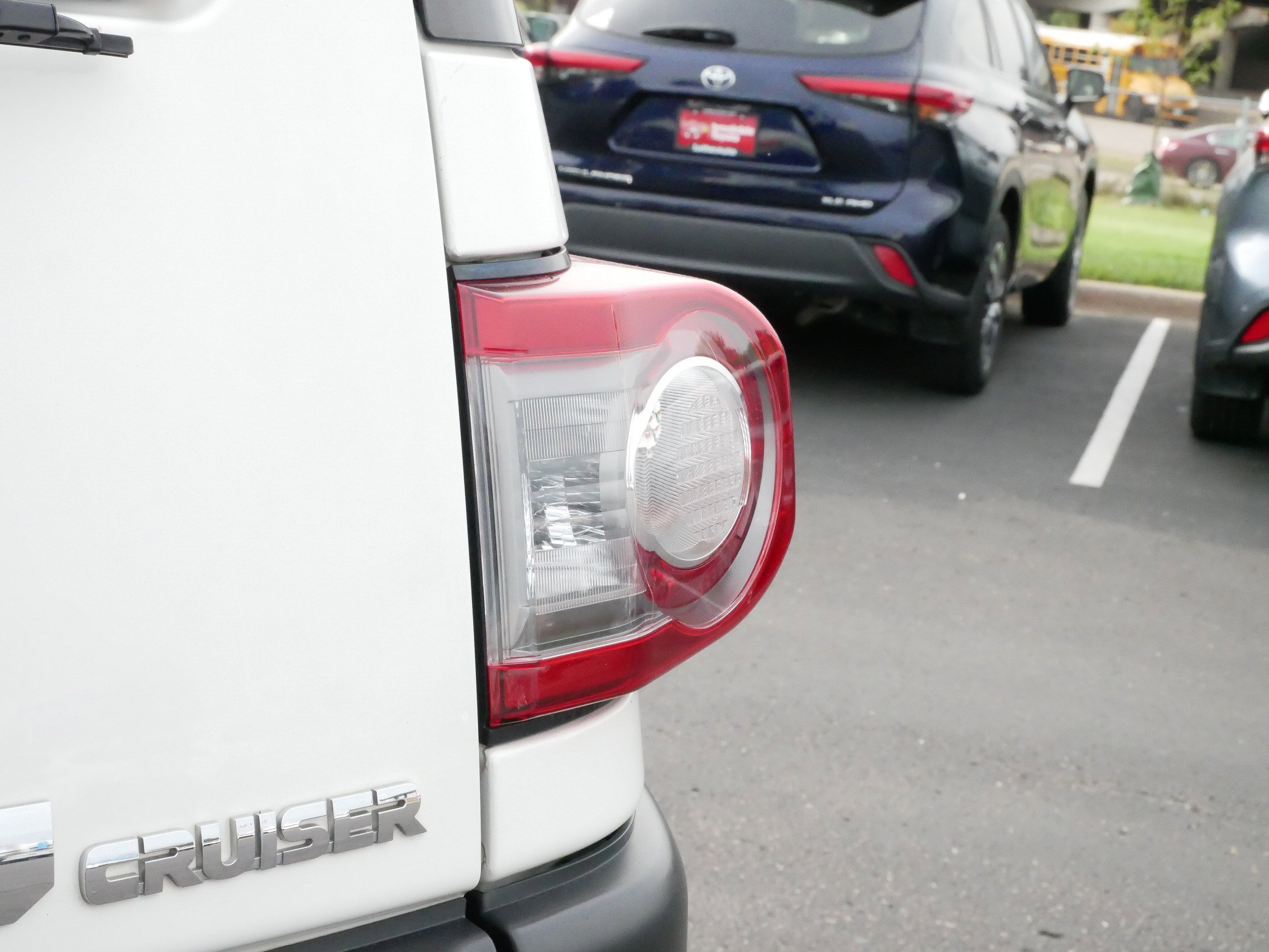 2014 Toyota FJ Cruiser Trail Teams Special Edition photo 17