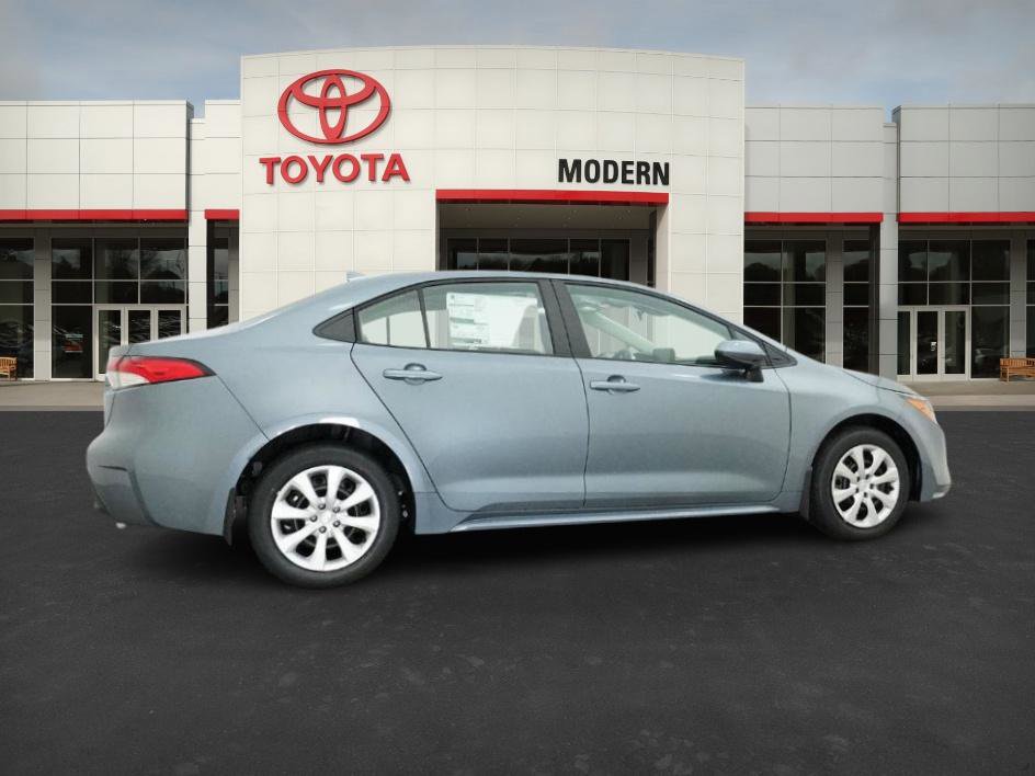 2025 Toyota Corolla LE photo 24