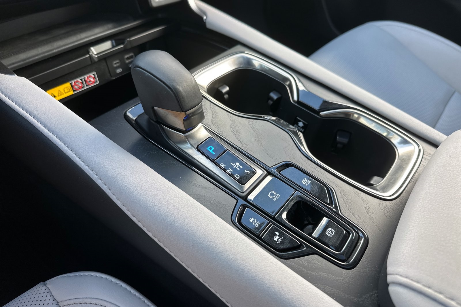 2024 Lexus RX 350h Premium photo 13