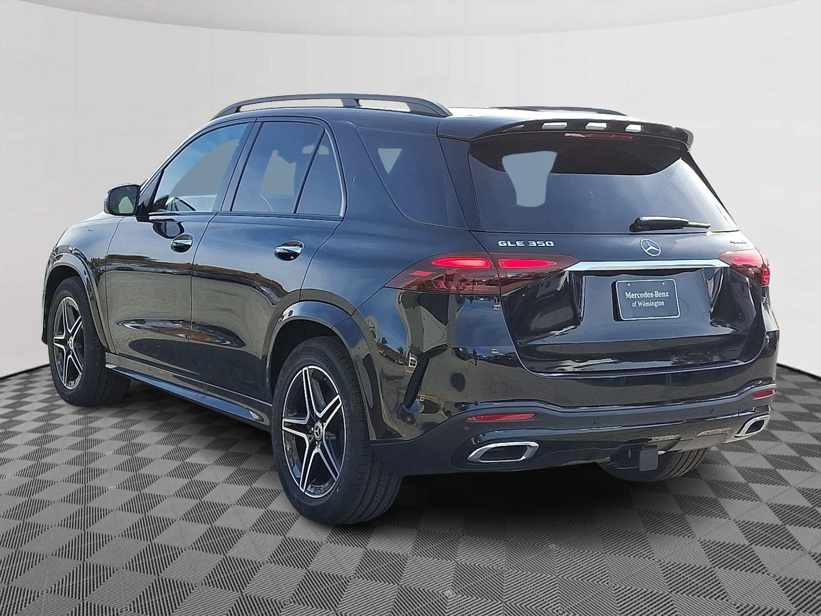 2026 Mercedes Benz GLE 350 4MATIC photo 2