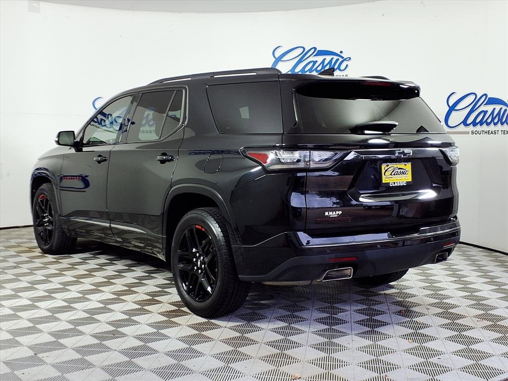 2019 Chevrolet Traverse Premier photo 2