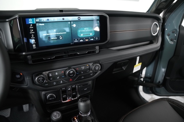 2025 Jeep Gladiator Sport photo 7