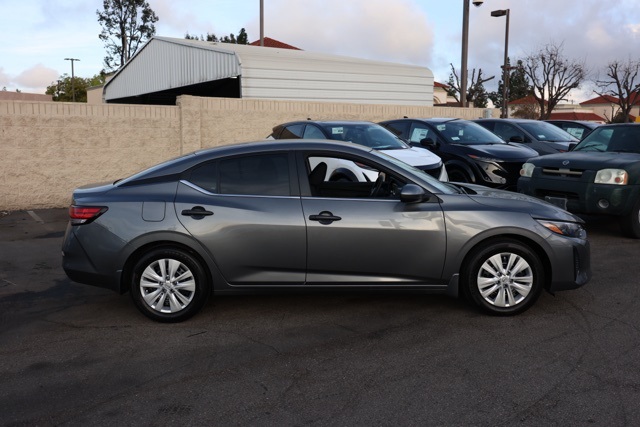 2025 Nissan Sentra S photo 2