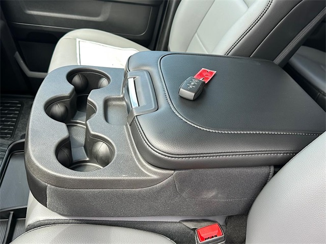 2025 Ram 3500 Tradesman photo 13