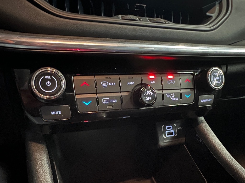 2023 Jeep Compass Red Edition photo 14