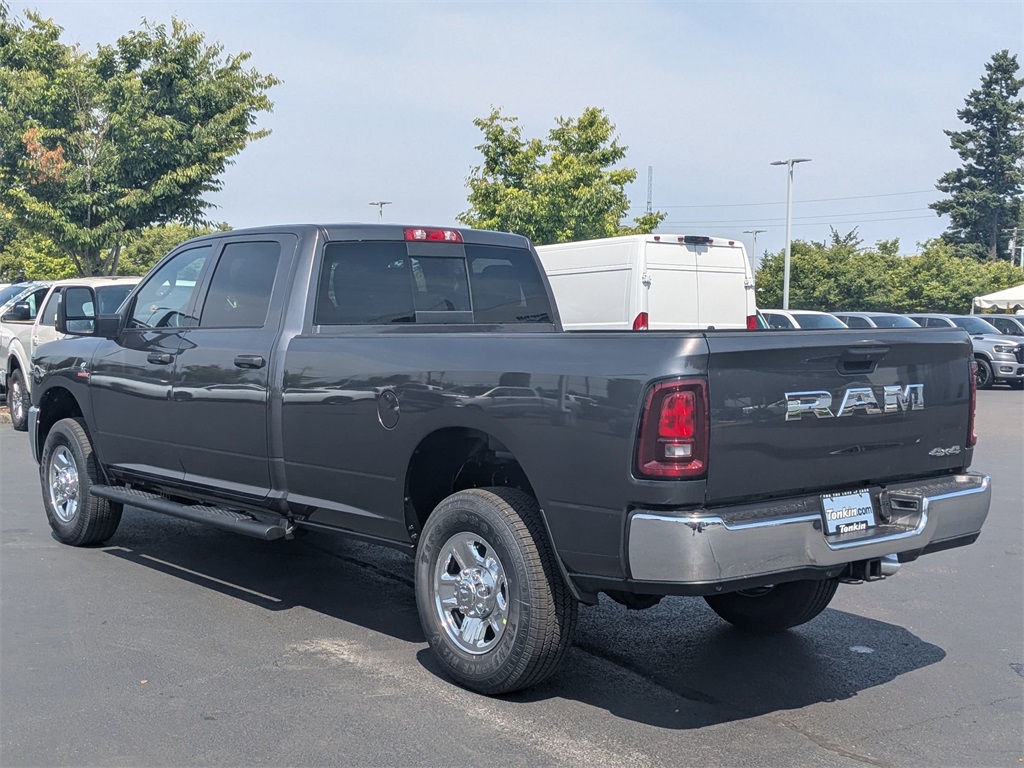 2025 Ram 3500 Tradesman photo 4