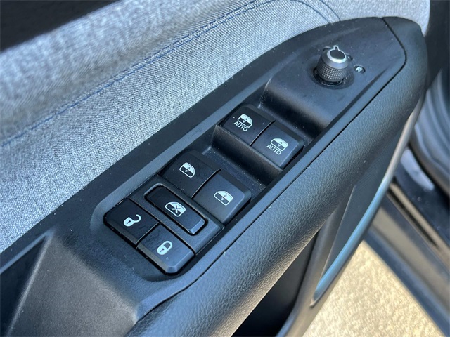 2024 Jeep Compass Latitude photo 25