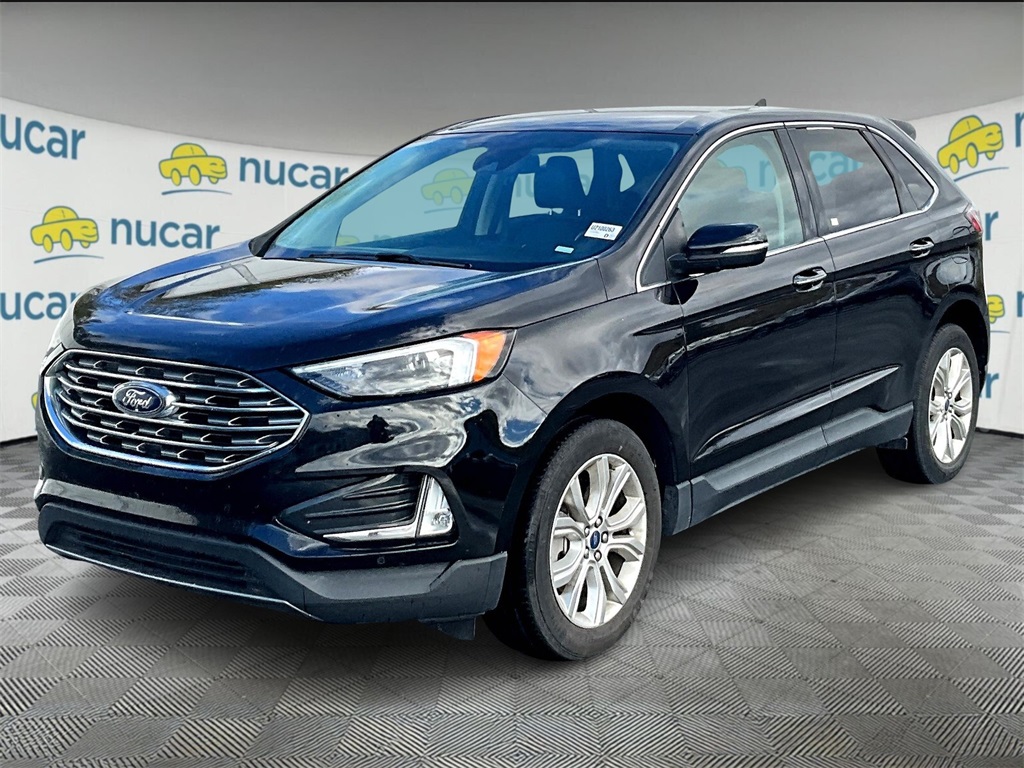 2022 Ford Edge Titanium photo 3