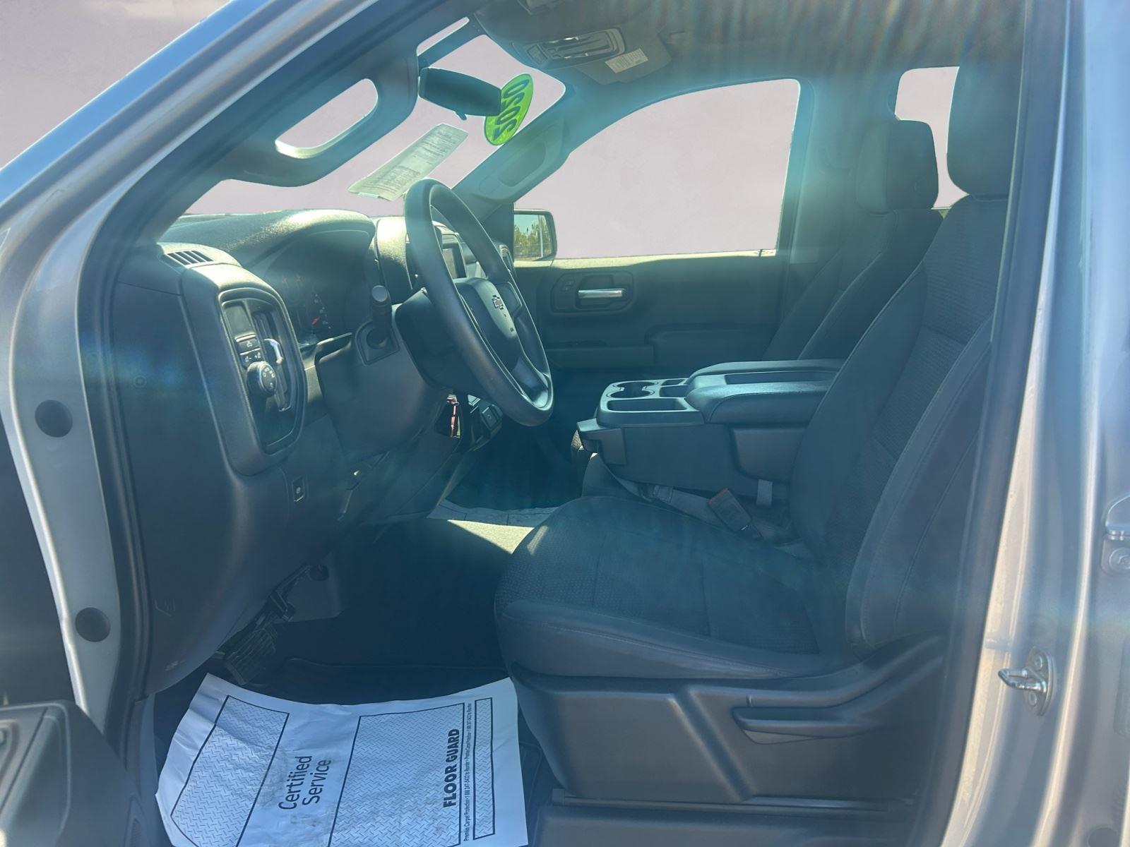 2020 Chevrolet Silverado 1500 Custom photo 5