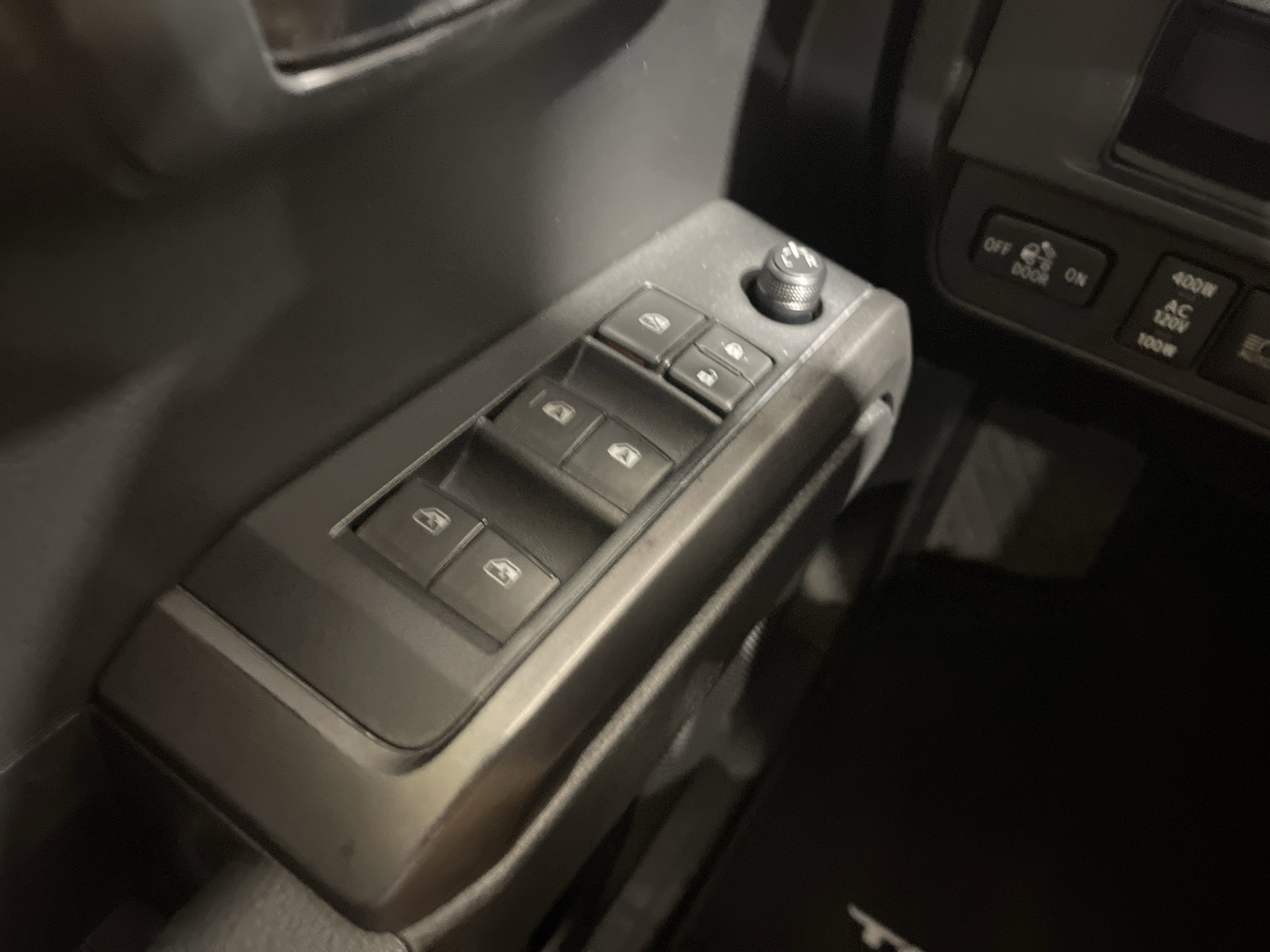 2019 Toyota Tacoma SR5 photo 4