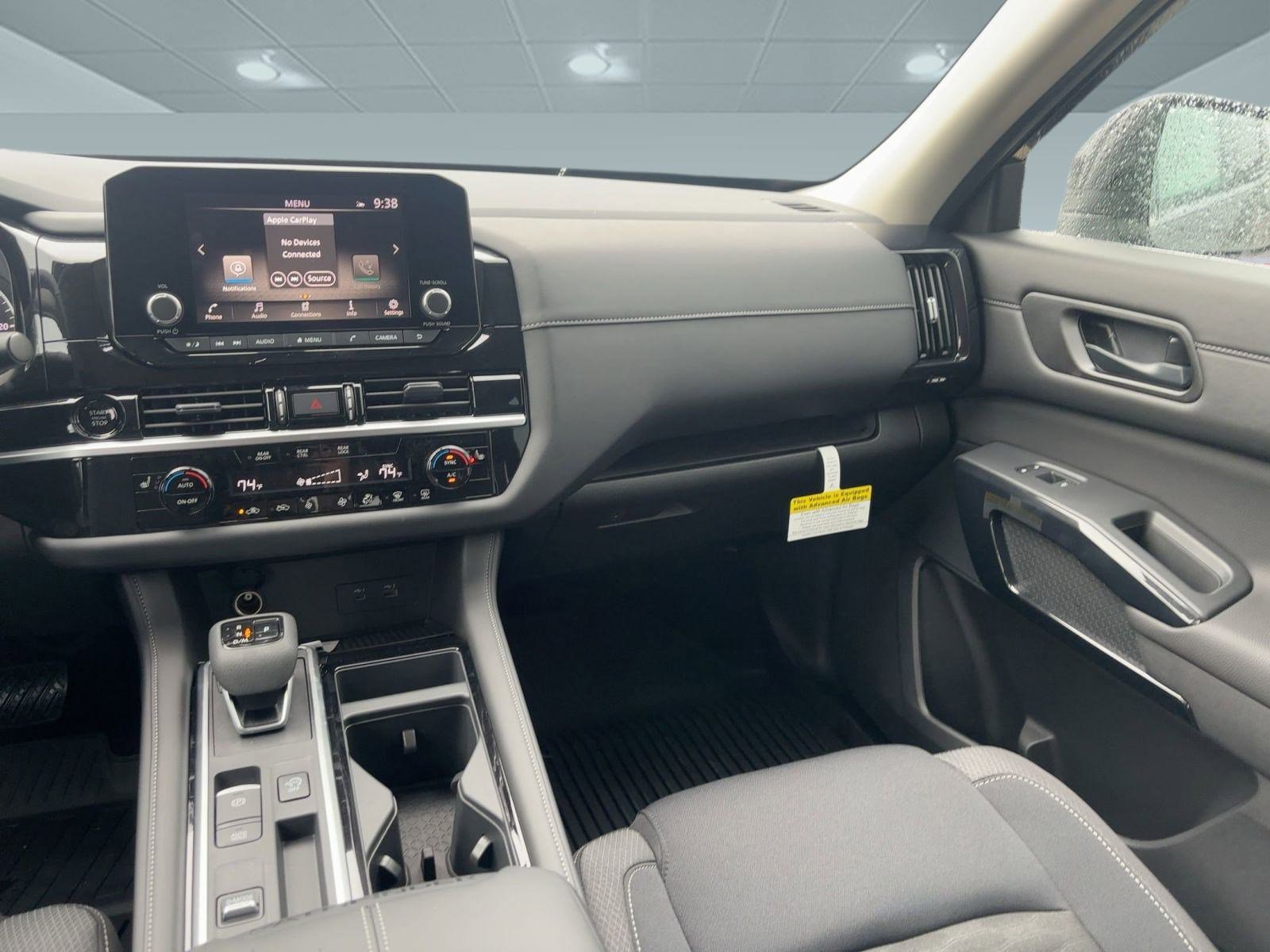 2025 Nissan Pathfinder SV photo 27