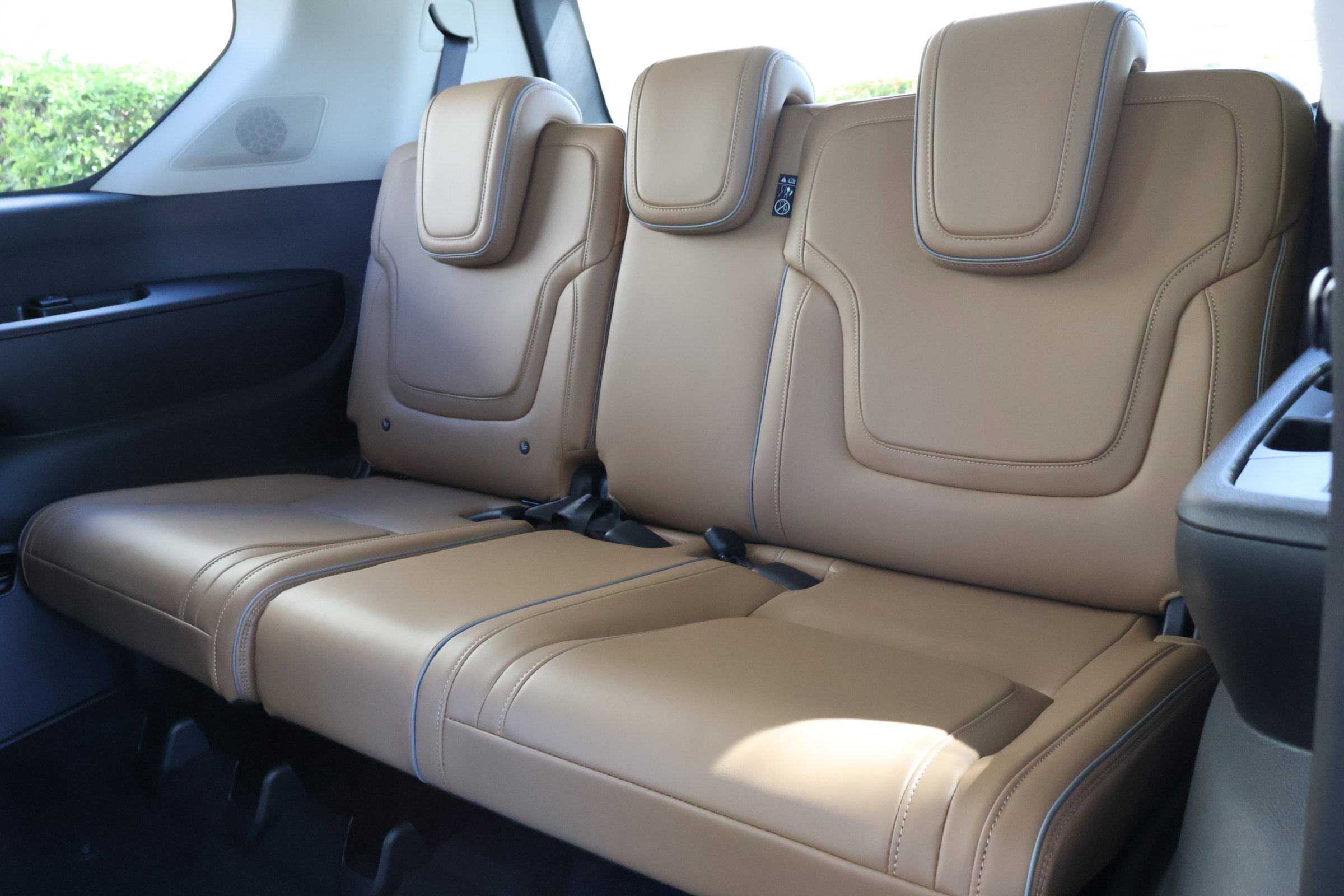 2026 Infiniti QX80 Luxe photo 15