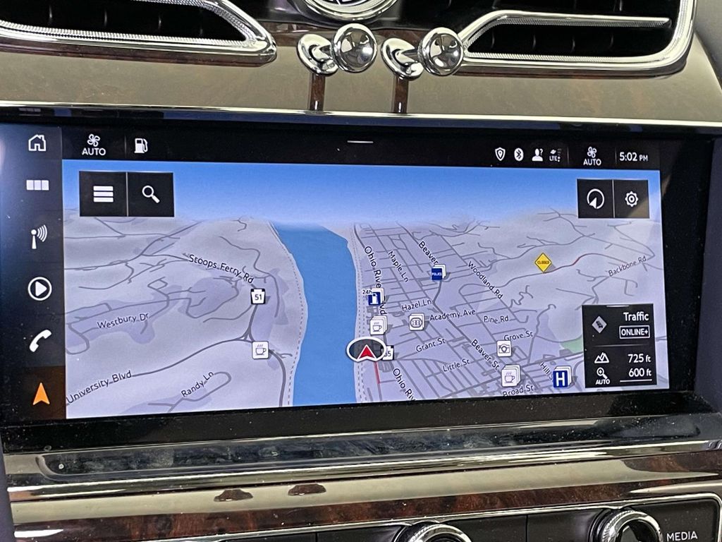 2022 Bentley Bentayga V8 photo 28
