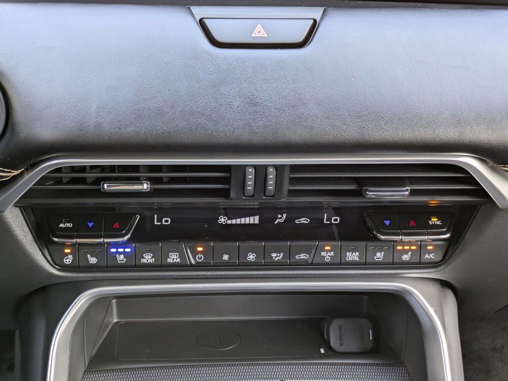 2025 Mazda CX-90 Plug-in Hybrid Premium Plus photo 18