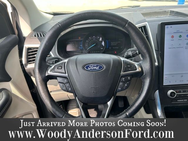 2022 Ford Edge Titanium photo 13