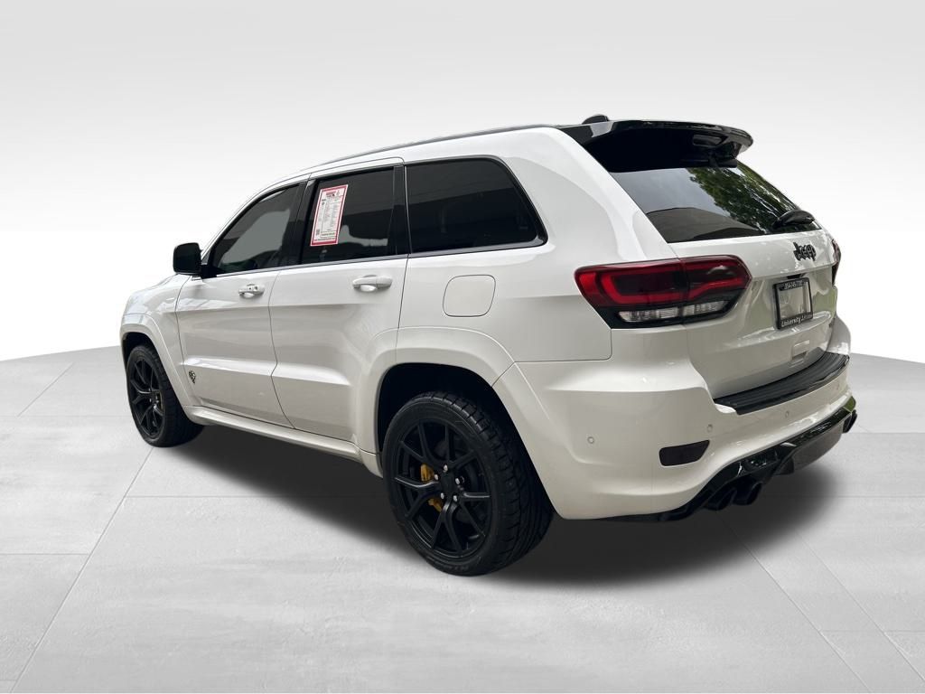 2021 Jeep Grand Cherokee Trackhawk photo 3