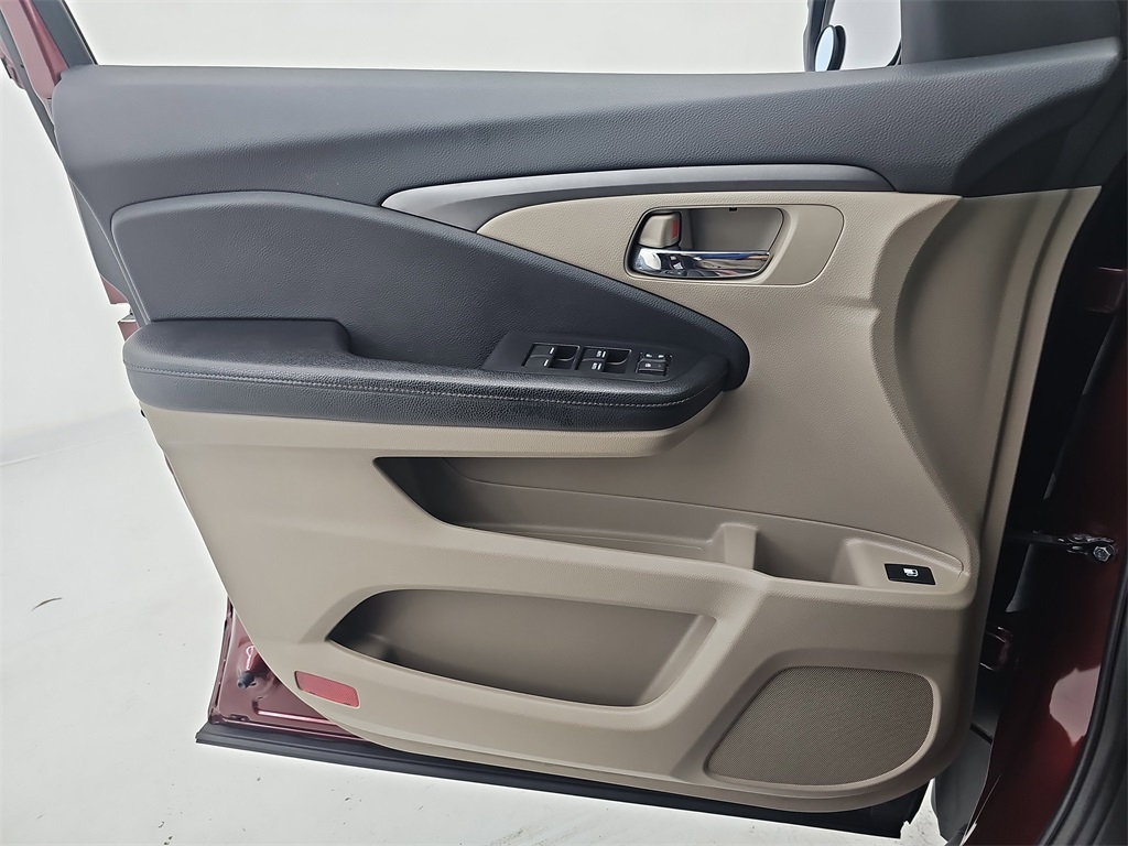 2019 Honda Ridgeline RTL-T photo 33