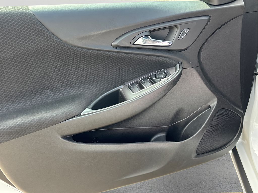 2024 Chevrolet Malibu LS photo 20