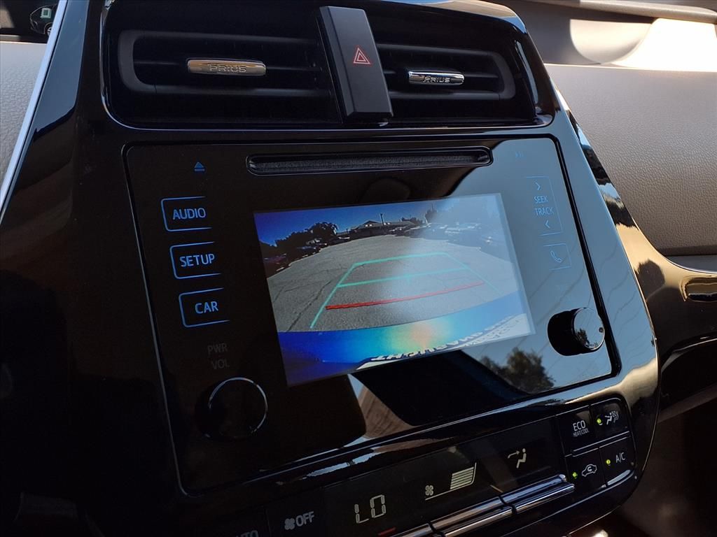 2019 Toyota Prius LE photo 7