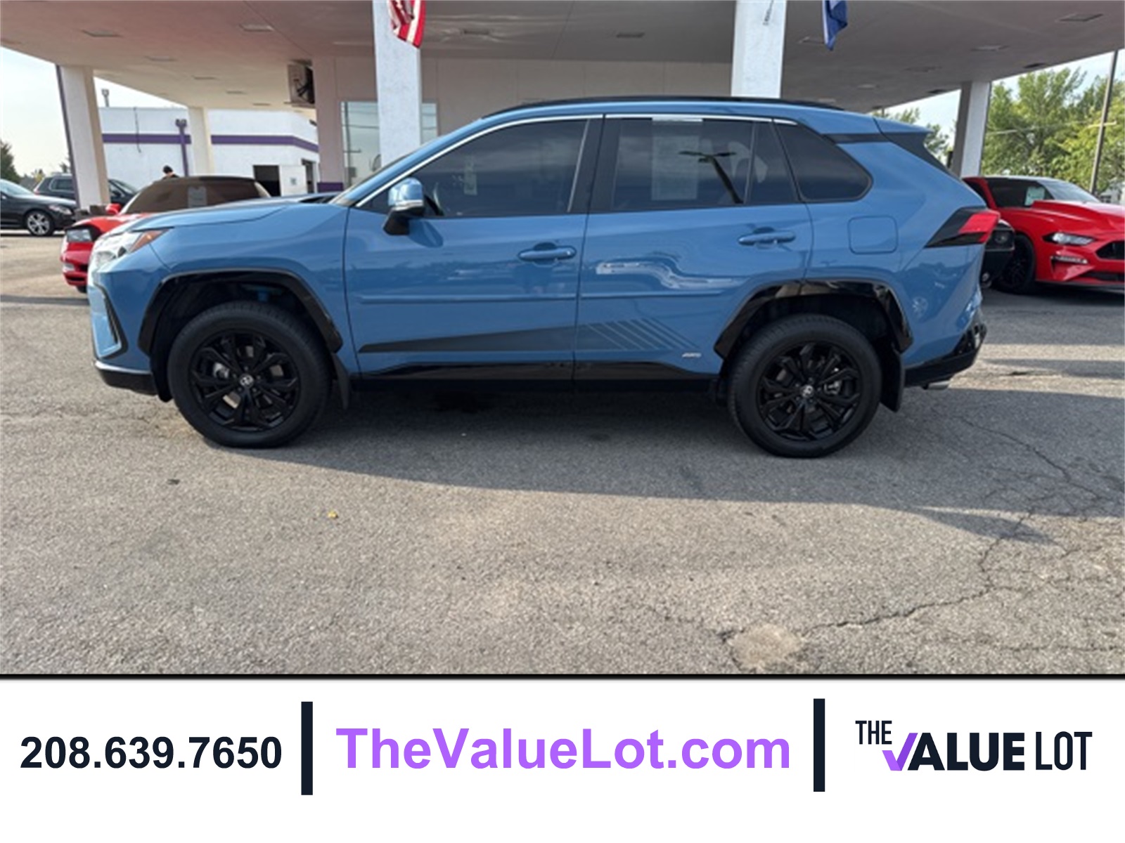 2023 Toyota RAV4 Hybrid SE photo 6
