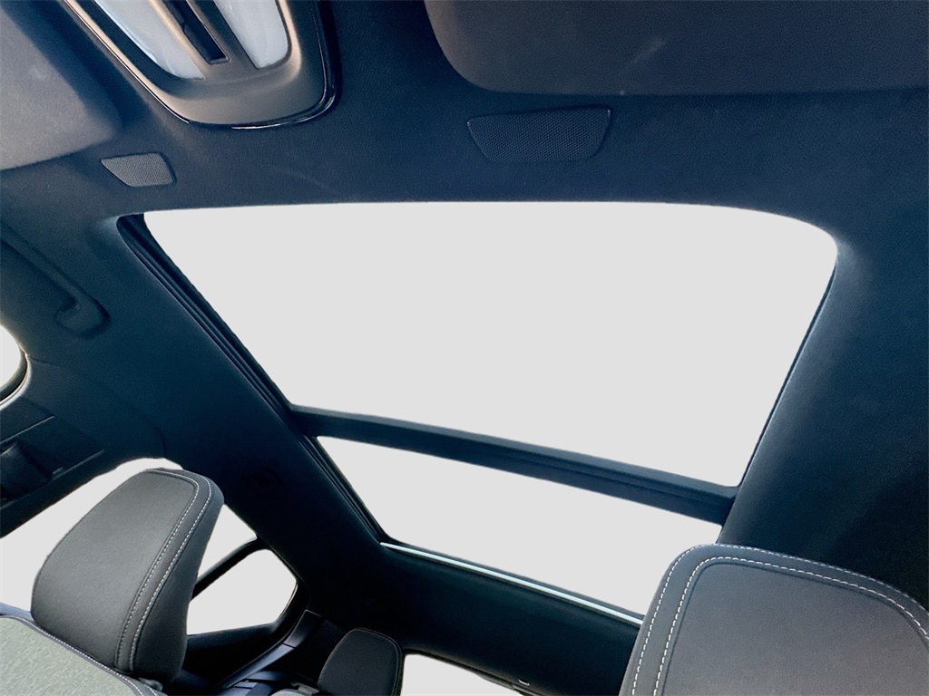 2024 Volvo XC40 Core photo 23