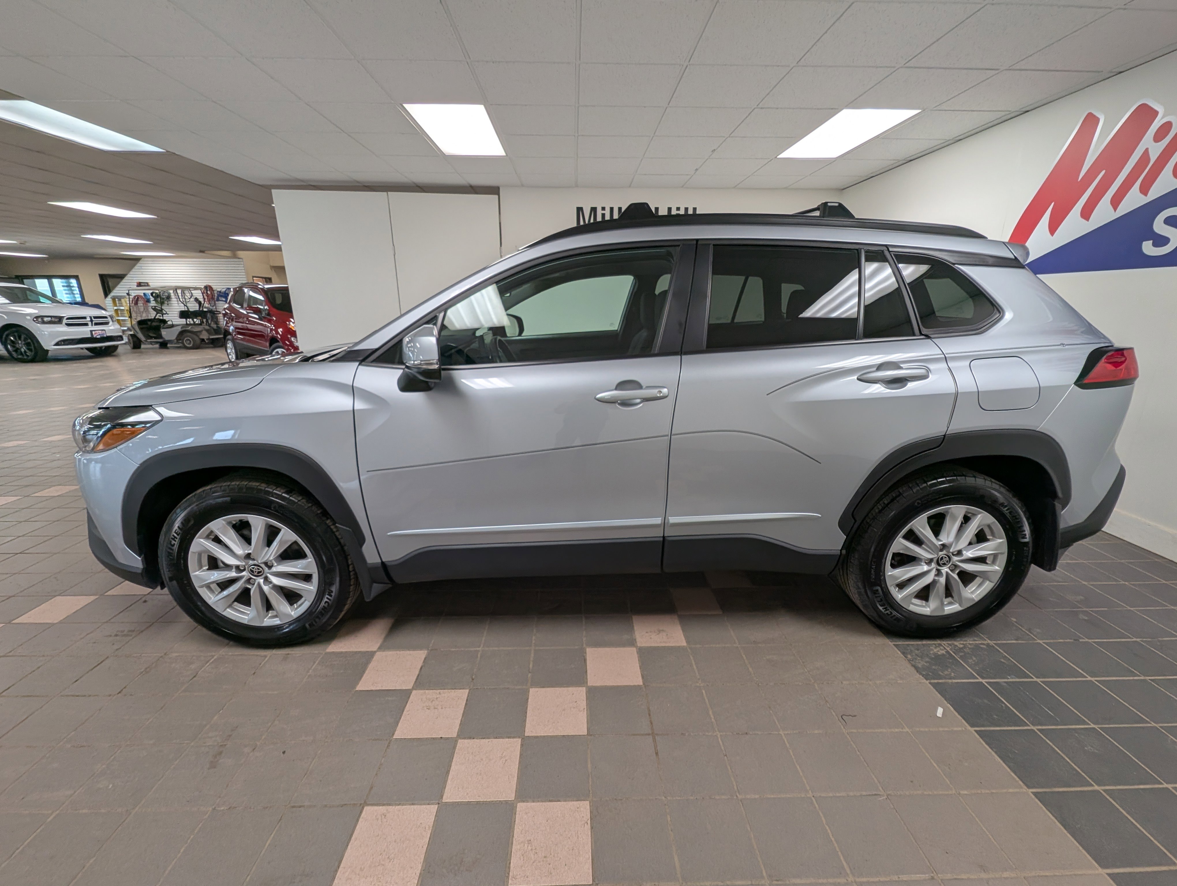 Used 2022 Toyota Corolla Cross LE with VIN 7MUCAABG0NV040972 for sale in Hermantown, Minnesota