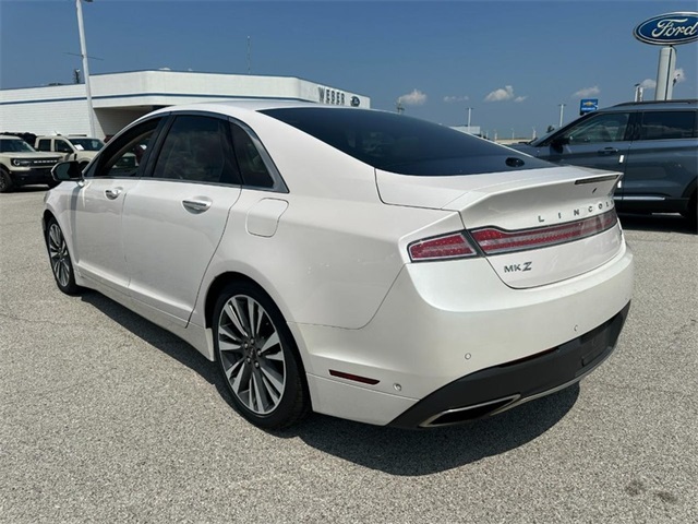 2019 Lincoln MKZ Hybrid Reserve photo 2
