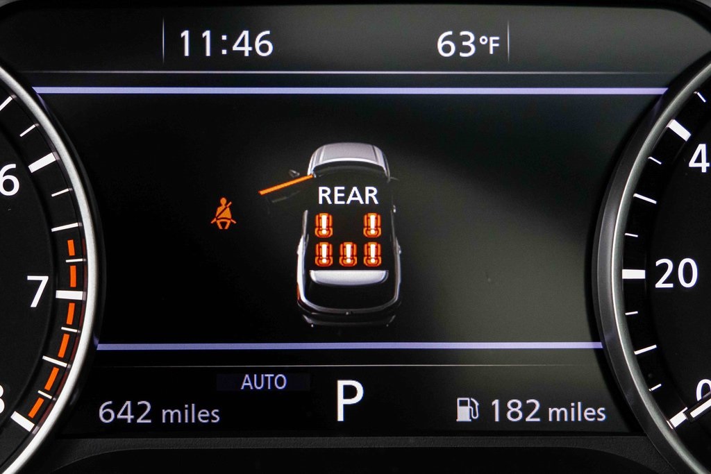 2025 Nissan Pathfinder SL photo 3