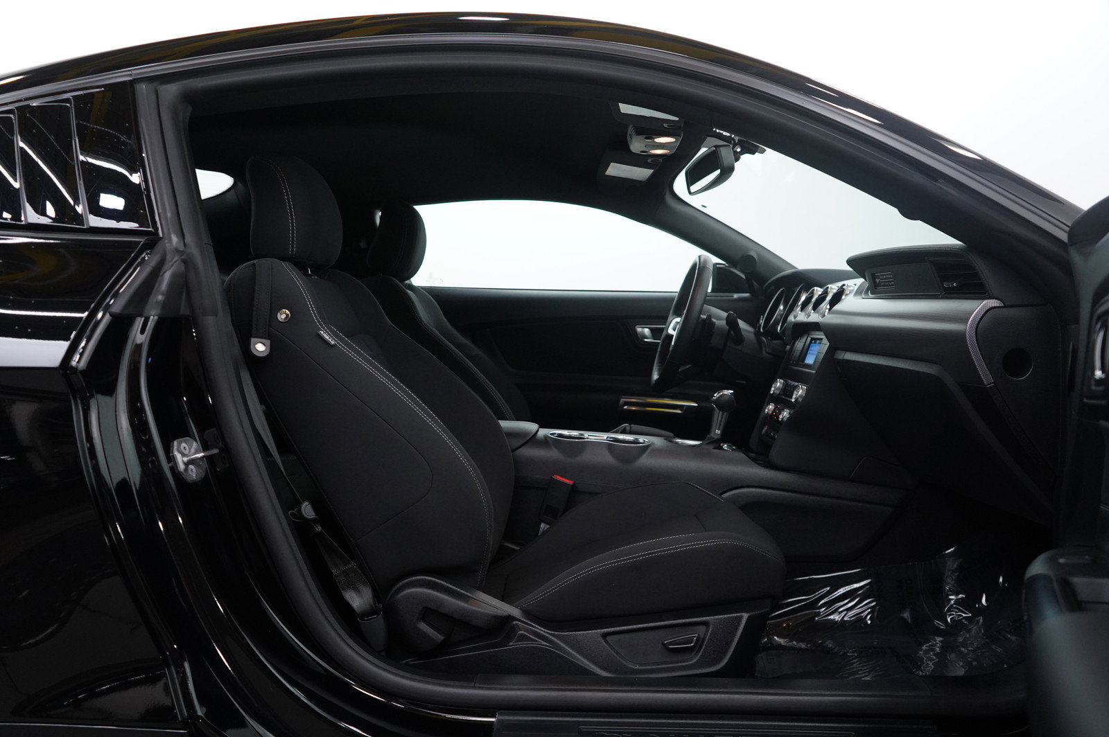 2020 Ford Mustang GT photo 10