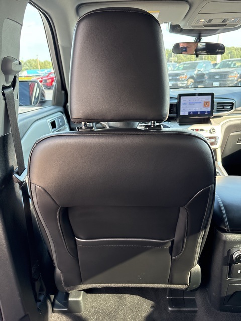 2023 Ford Explorer XLT photo 48