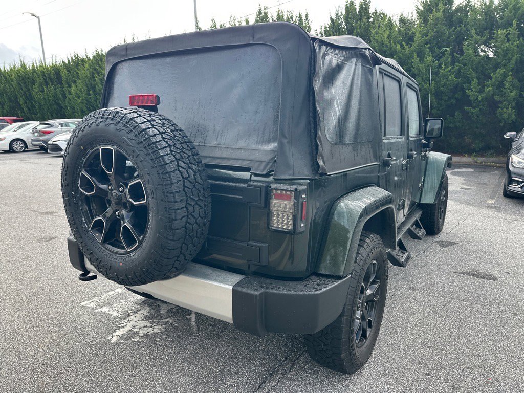 2011 Jeep Wrangler Unlimited Sahara photo 4