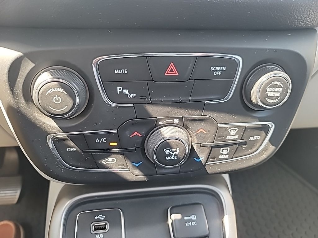 2017 Jeep Compass Latitude photo 16