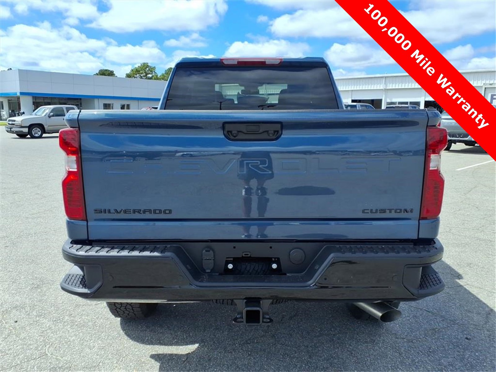 2026 Chevrolet Silverado 2500HD Custom photo 4