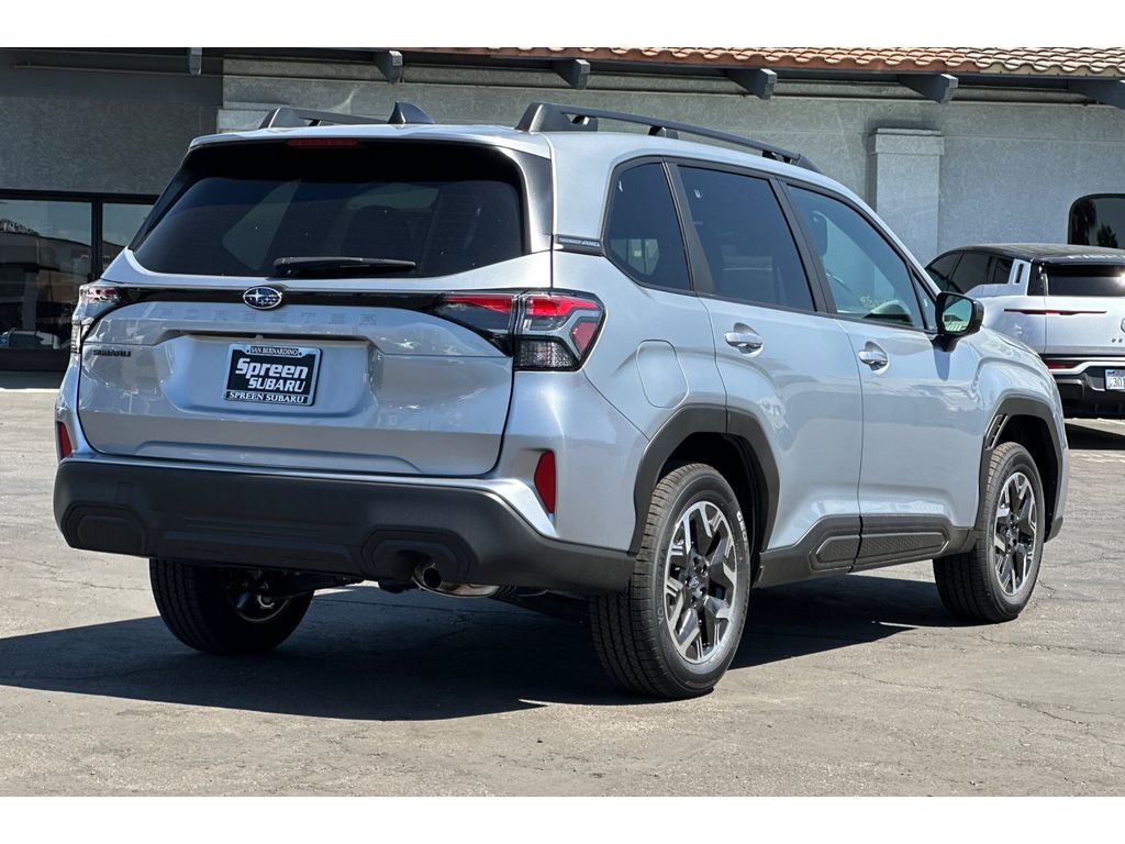 2025 Subaru Forester Premium photo 3