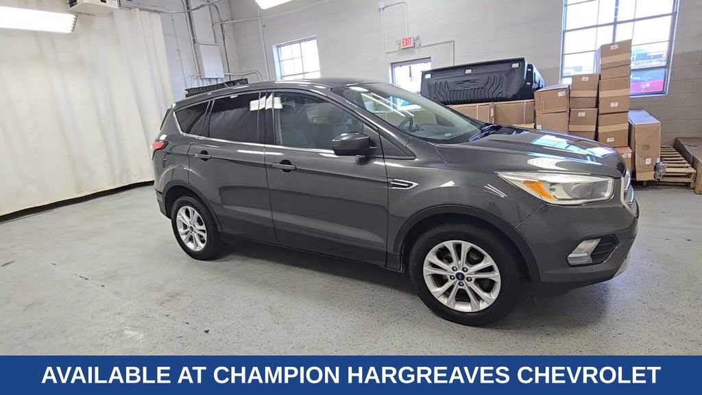 Used 2017 Ford Escape SE with VIN 1FMCU0GD5HUE70017 for sale in Royal Oak, MI