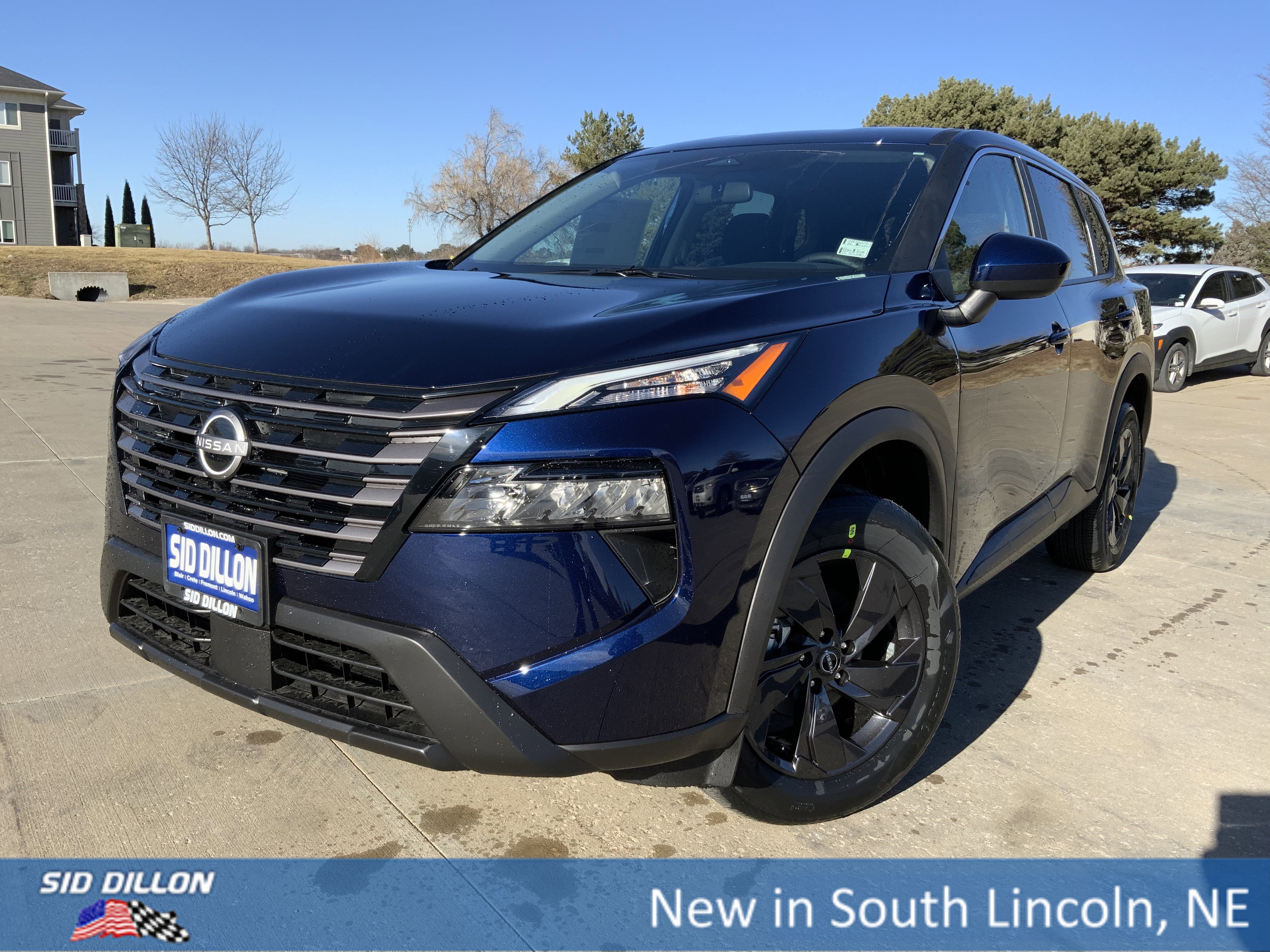 2026 Nissan Rogue SV's photo